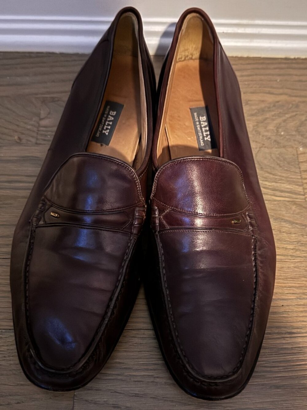 Bally Men's Burgundy Leather Loafers, Dress Shoes, Made in Switzerland, Size 11